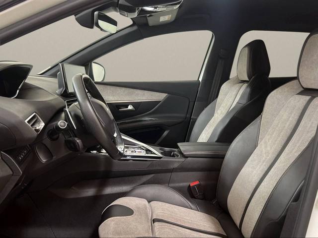 PEUGEOT 3008 Hybrid4 300 e-EAT8 GT Pack