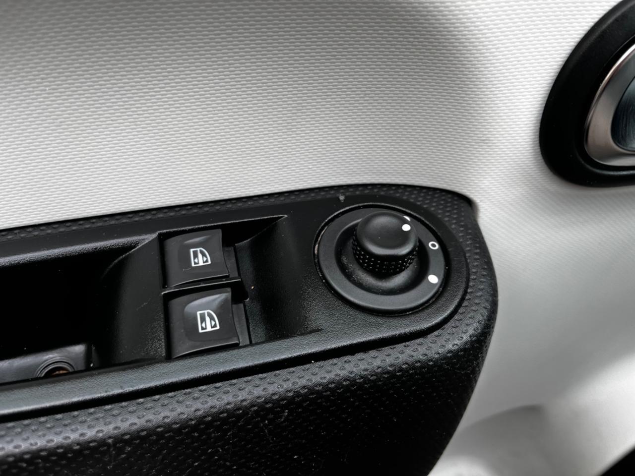 Renault Twingo 1.0 SCe Wave