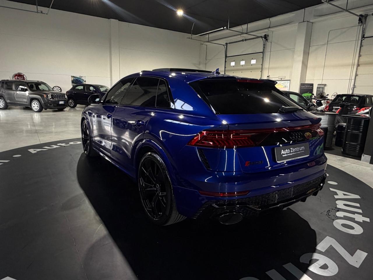Audi Q8 RS TFSI V8 quattro tiptronic