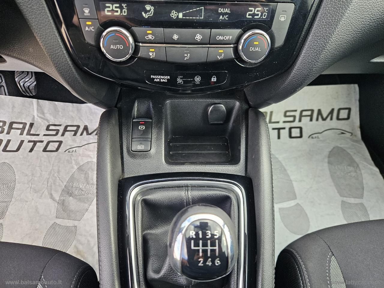 NISSAN Qashqai 1.5 dCi Acenta