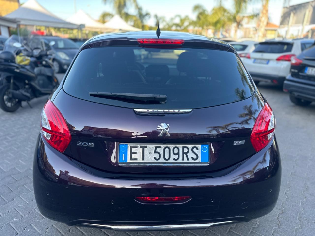 Peugeot 208 1.6 e-HDi 115 CV Stop&Start 3 porte XY