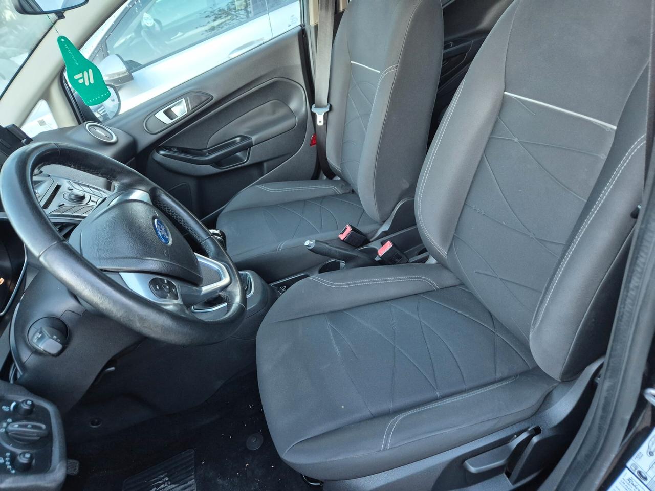 Ford Fiesta 1.2 60CV 5 porte Titanium