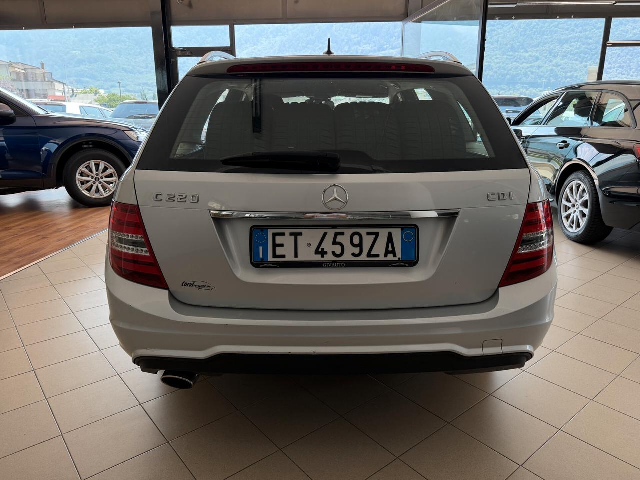 Mercedes-Benz C 220 NB. descrizione