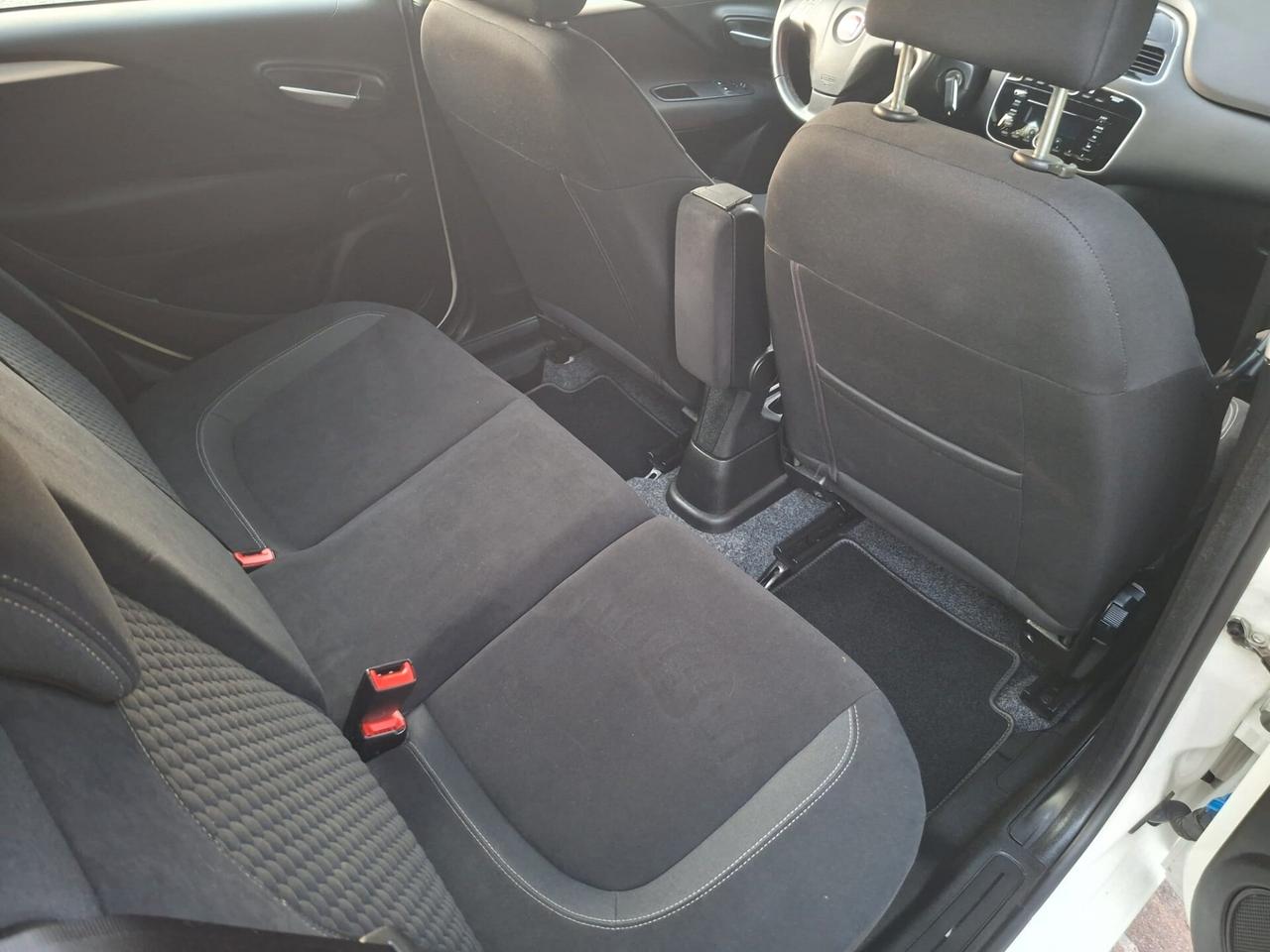 Fiat Punto 2016 Lounge