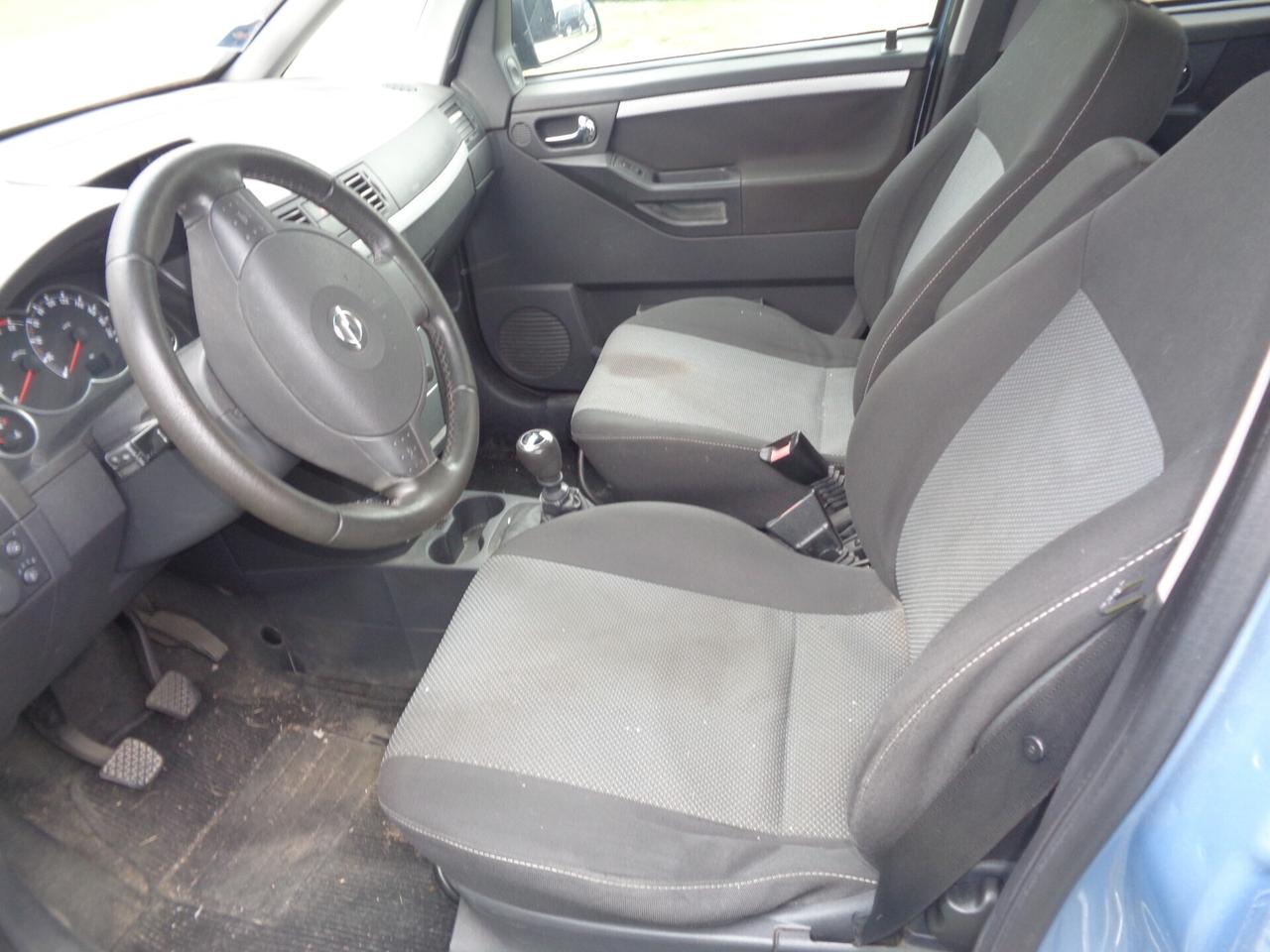 Opel Corsa 1.2i 16V cat 5 motore rotto