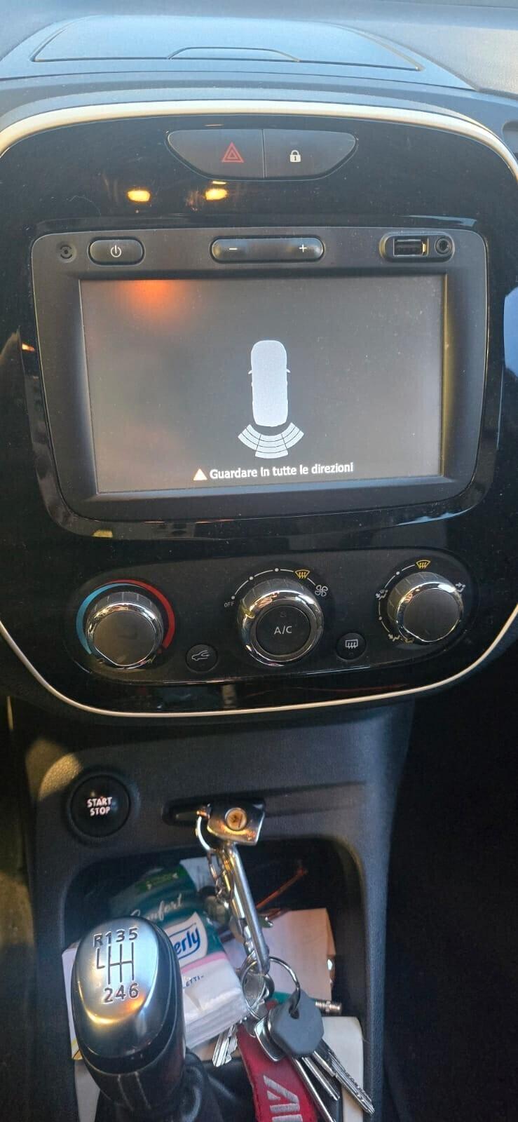 Renault Captur dCi 8V 110 CV Start&Stop Energy Initiale Paris