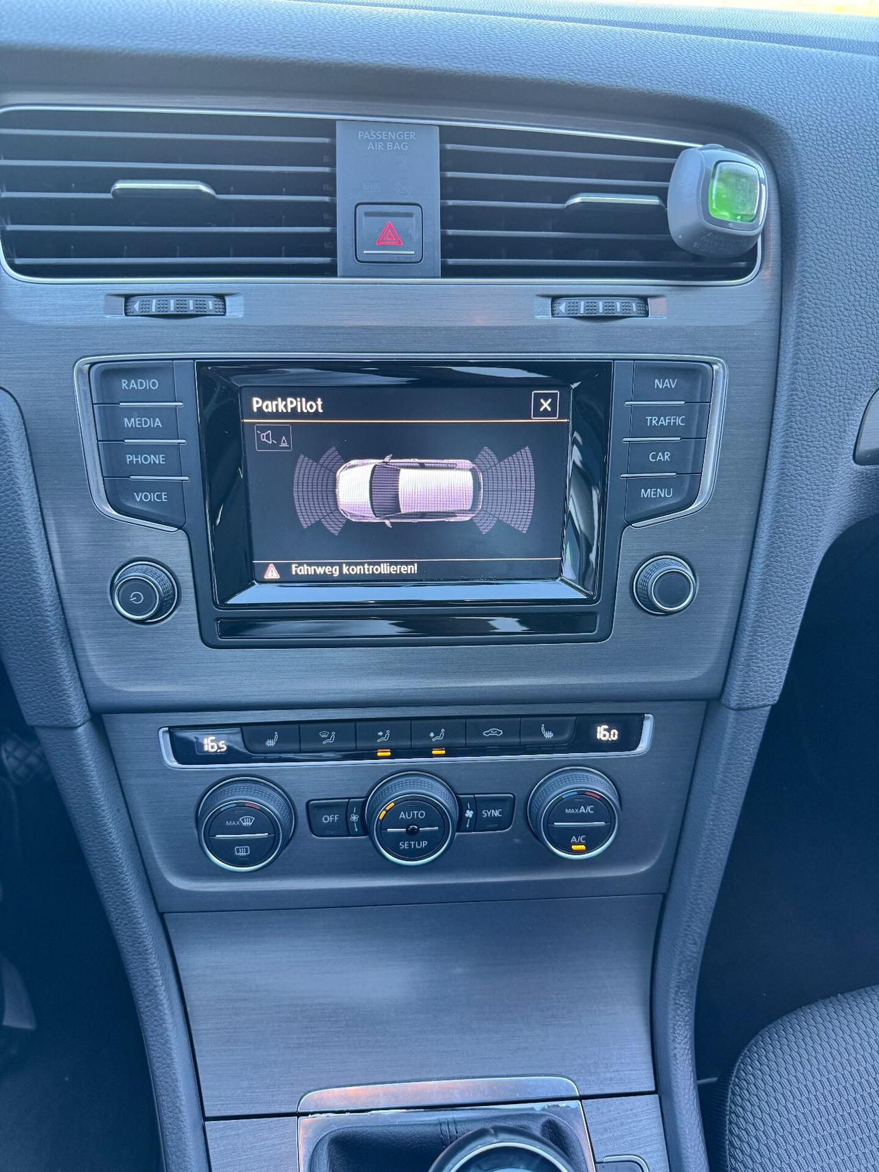 Volkswagen Golf Variant 1.6 TDI DPF Comfortline Neopatentati