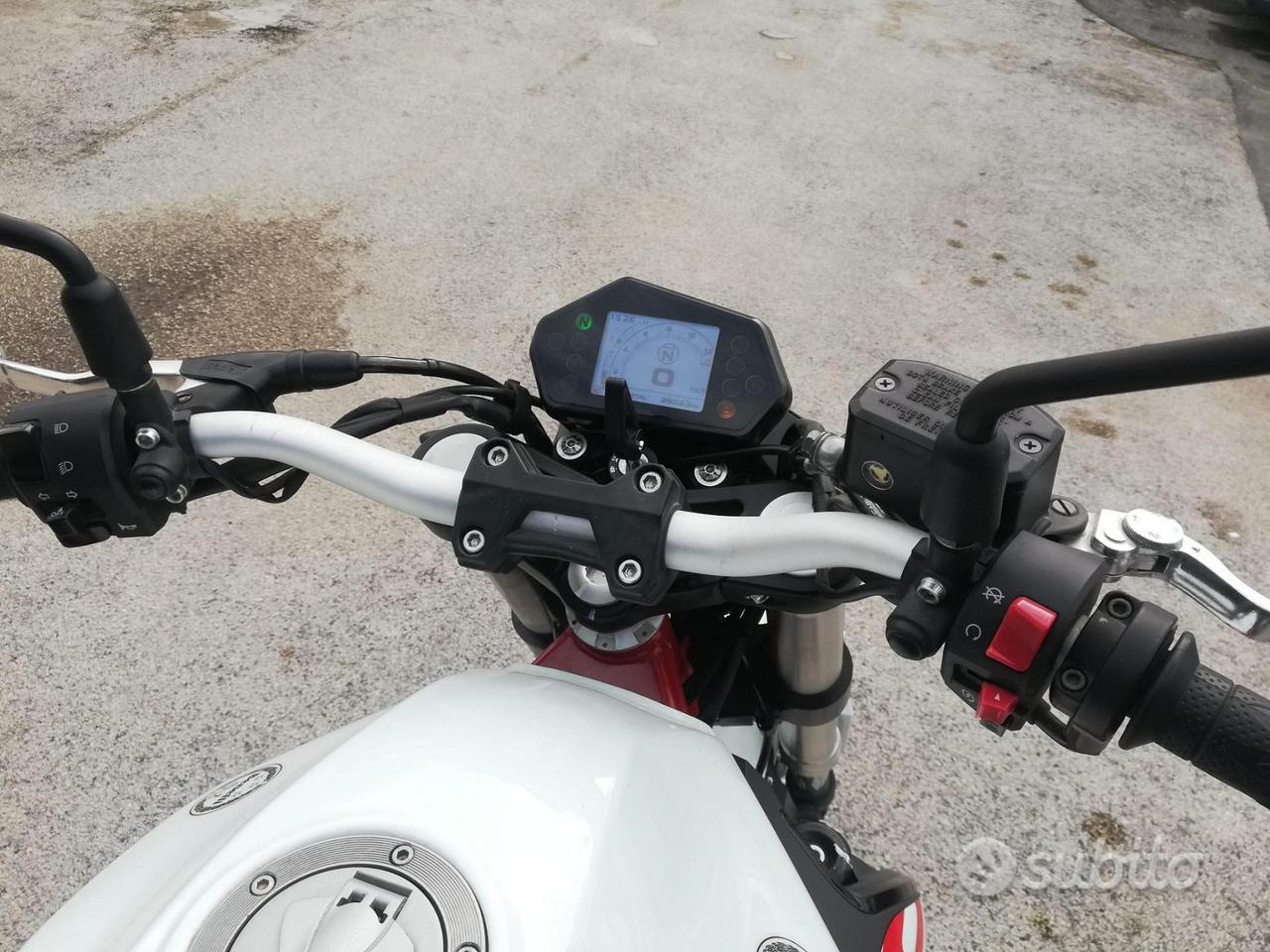 benelli 302 S 2020 pari al nuovo 2900km