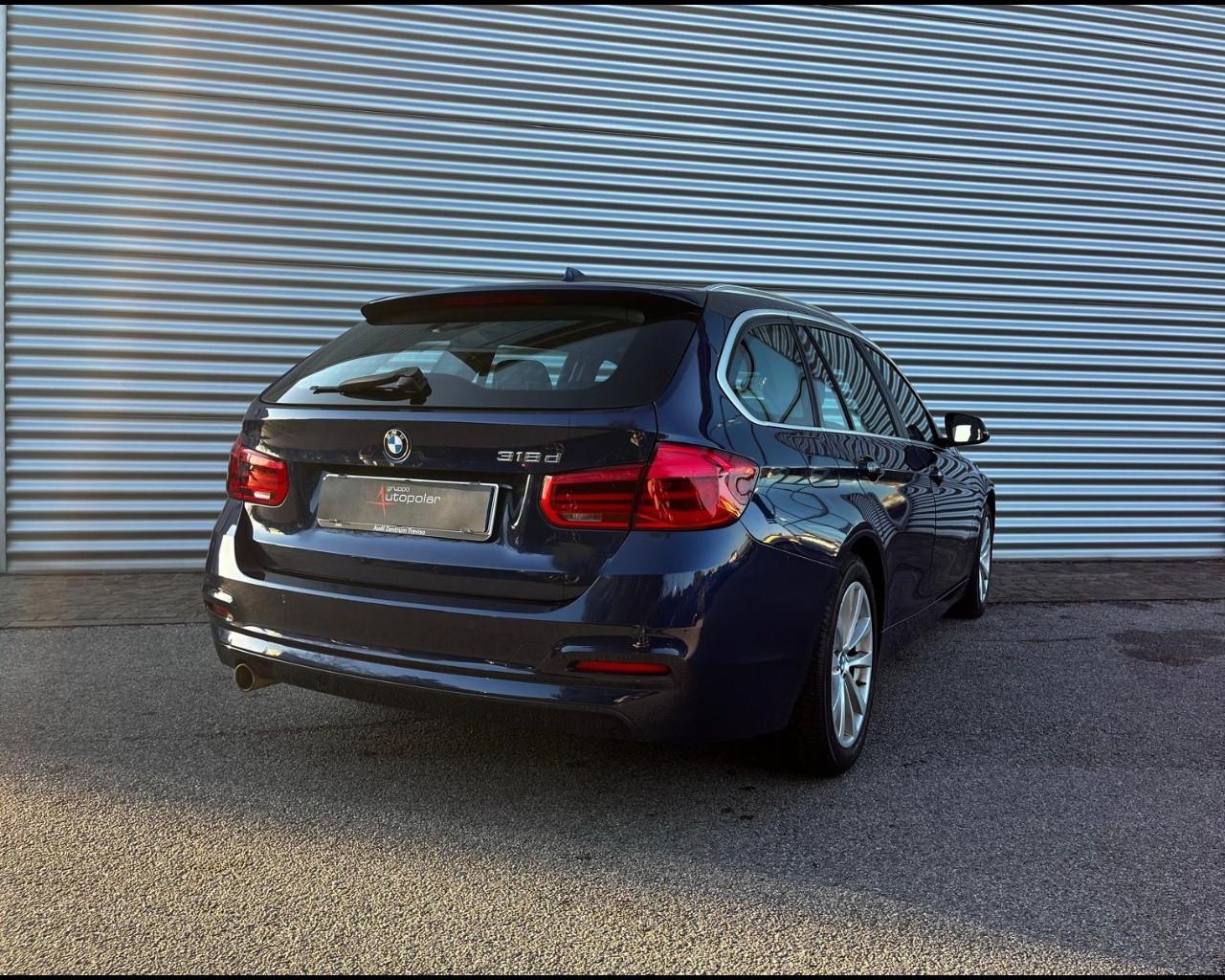 BMW 318d TOURING BUSINESS ADVANTAGE