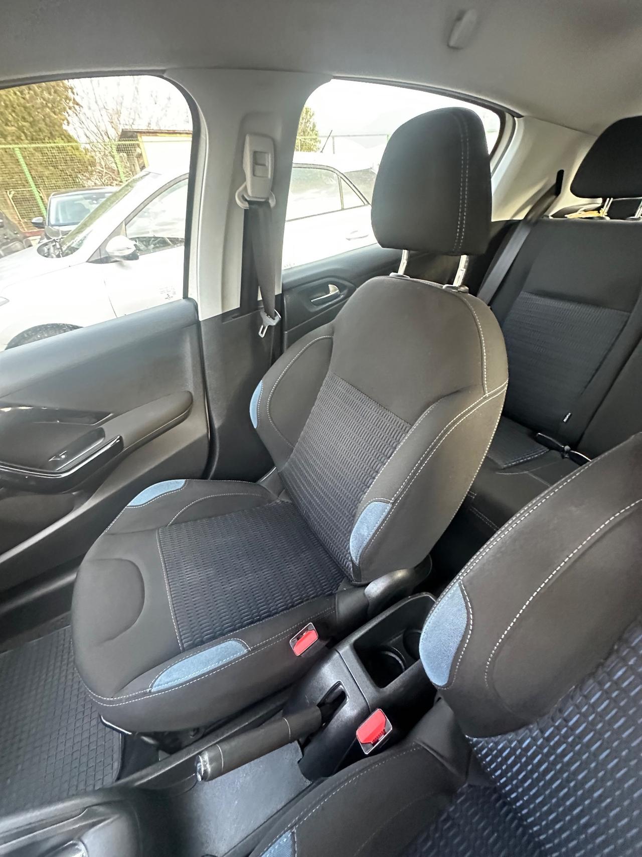 Peugeot 208 1.2 e-VTi 82 CV Stop&Start ETG5 5 porte Allure