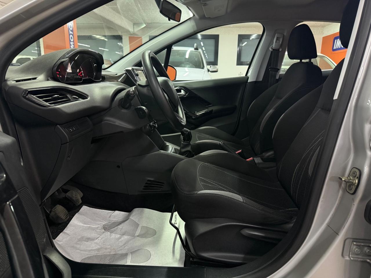 Peugeot 208 1.4 HDi 68 CV 5 porte Active