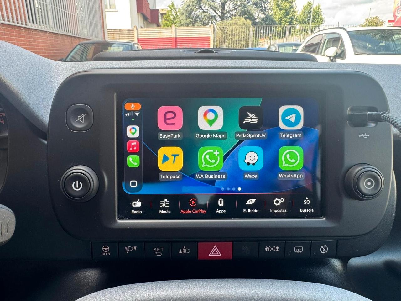 Fiat Panda 1.0 FireFly Cross Hybrid Garmin