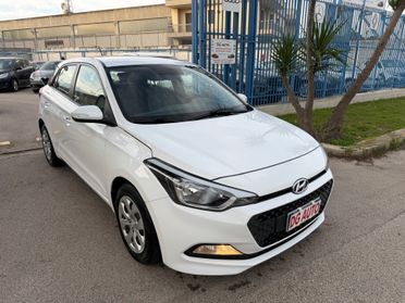 Hyundai i20 1.1 CRDi 75 cv 2015 114.000 km