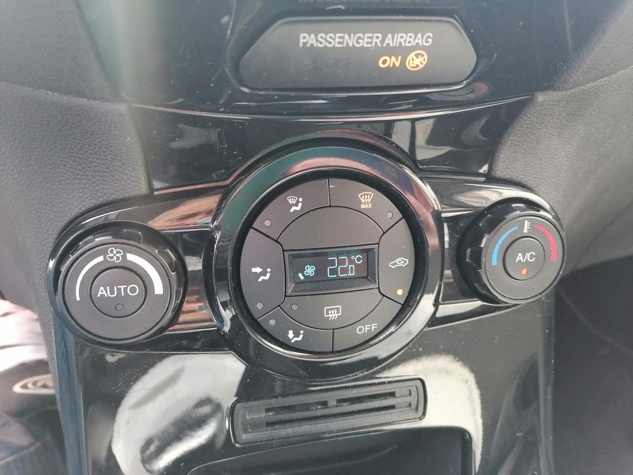 Ford Fiesta 1.5 TDCi 75CV 5 porte TITANIUM 2017