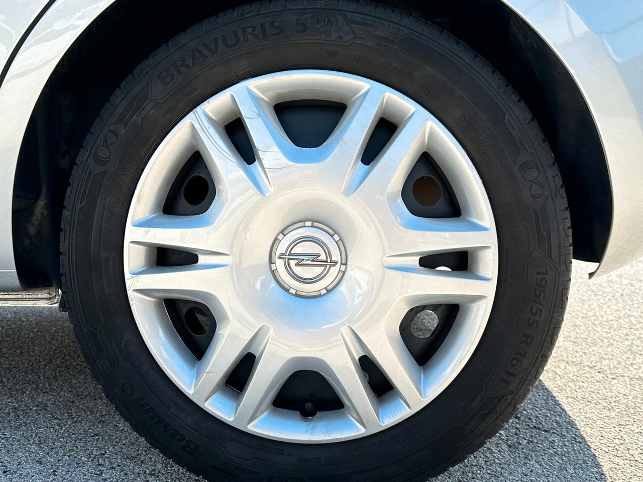 OPEL Corsa 1.4 90CV GPL Tech 5 porte Advance