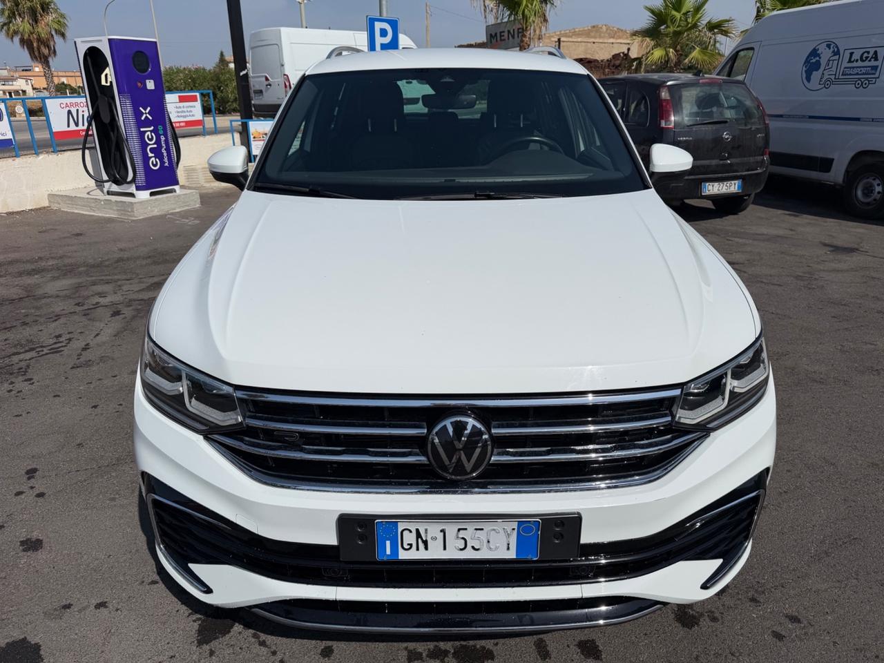 Volkswagen Tiguan 2.0 TDI 150 CV SCR DSG R-Line