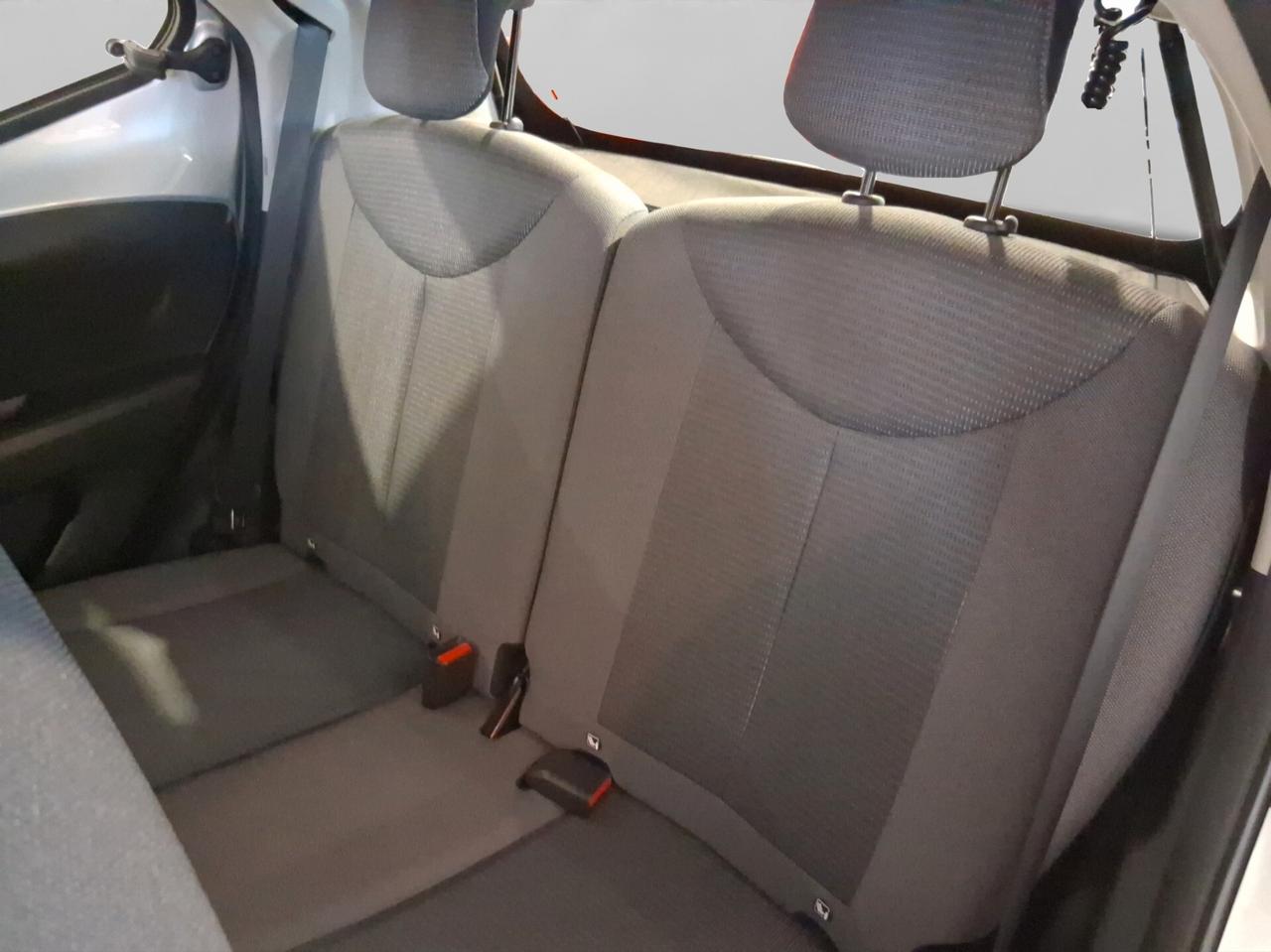 Toyota Aygo Connect 1.0 VVT-i 72 CV 5 porte x-play