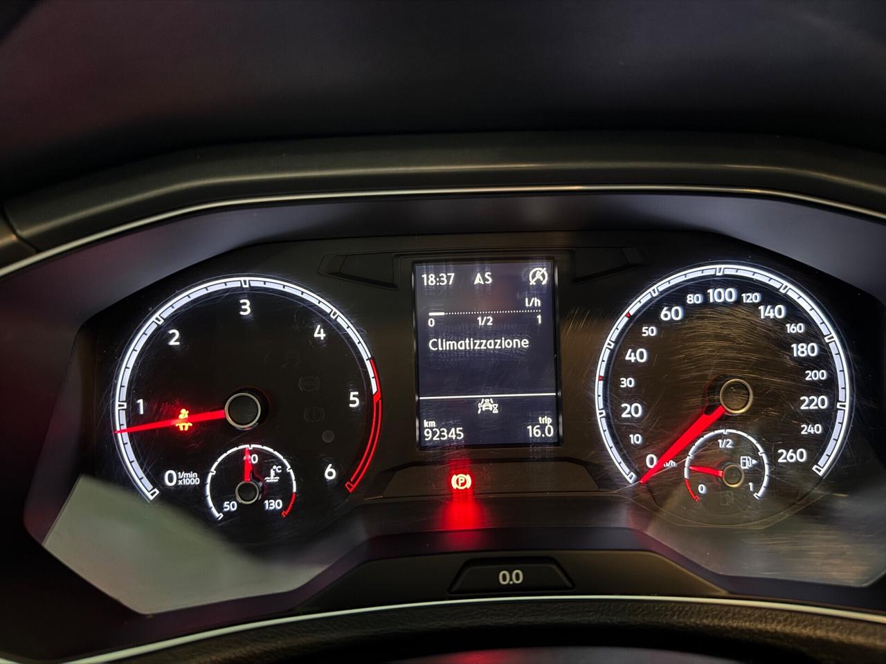 Volkswagen T-Roc 1.6 TDI SCR Business BlueMotion Technology