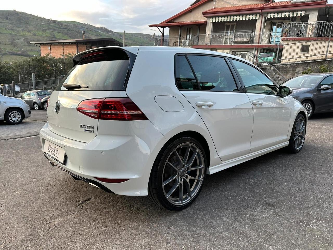 Volkswagen Golf 2.0 TDI 150 CV ALLESTIMENTO R-LINE