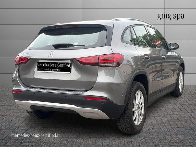 Mercedes-Benz GLA 180 Business Extra auto