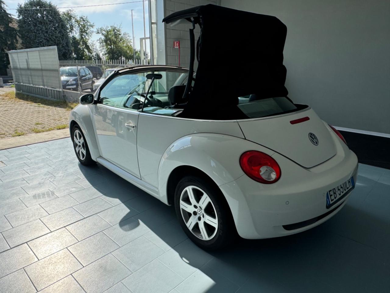 Volkswagen New Beetle 1.9 TDI 105CV Cabrio Lim. Red Edt.