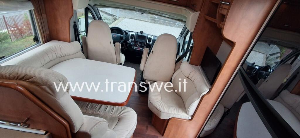 Carthago Chic C-Line T4.2 Camper semintegrale con letto matrimoniale in coda