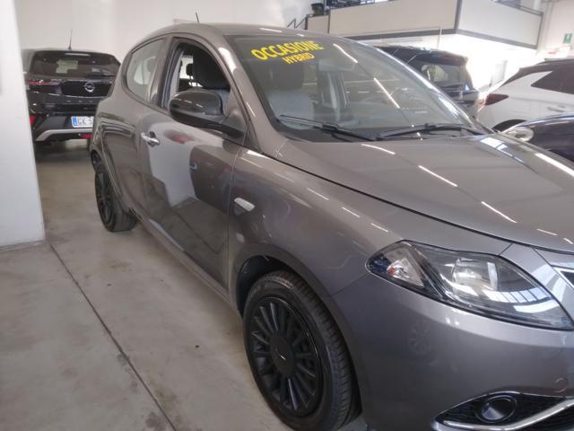 LANCIA Ypsilon 1.0 FireFly 5 porte S&S Hybrid Silver