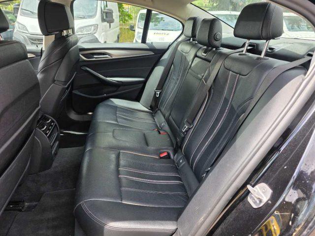 BMW 520 Serie 5(G30/31/F90) - d Luxury