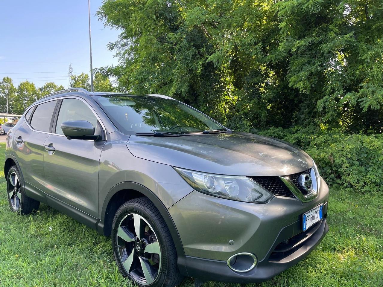 Nissan Qashqai 1.6 diesel, 4x4, anno 2017, 220.000 km!
