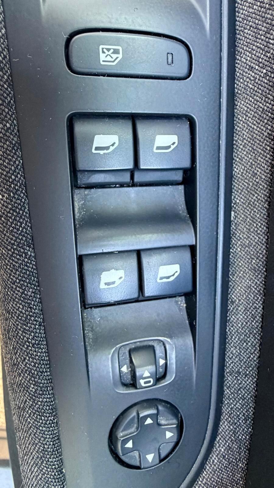 Peugeot 5008 BlueHDi 130 S&S EAT8 Allure