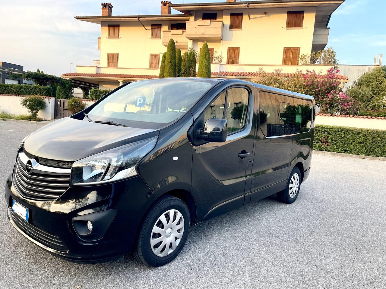 Opel Vivaro 27 1.6 BiTurbo S&S EcoFLEX PC-TN Combi 9 Posti 2015