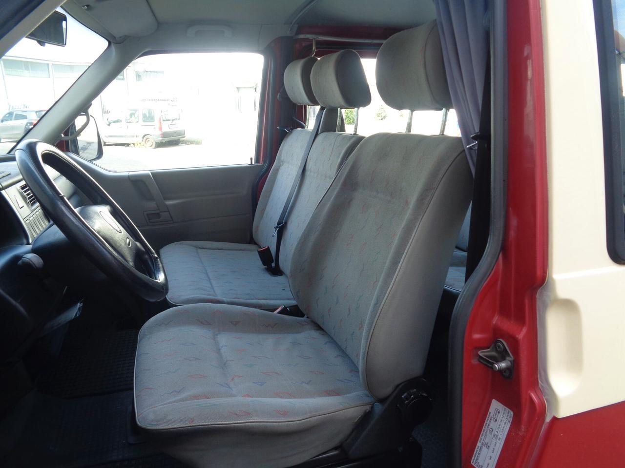 Volkswagen Transporter t4 2.5 TDI/102CV cat PL Caravelle