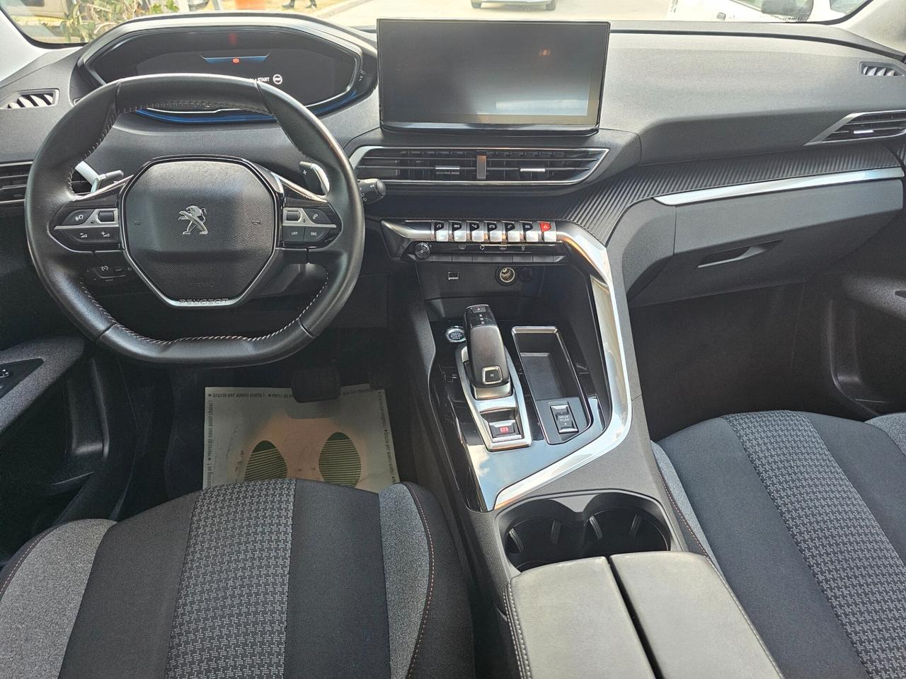 Peugeot 3008 BlueHDi 130 S&S EAT8 Active Pack