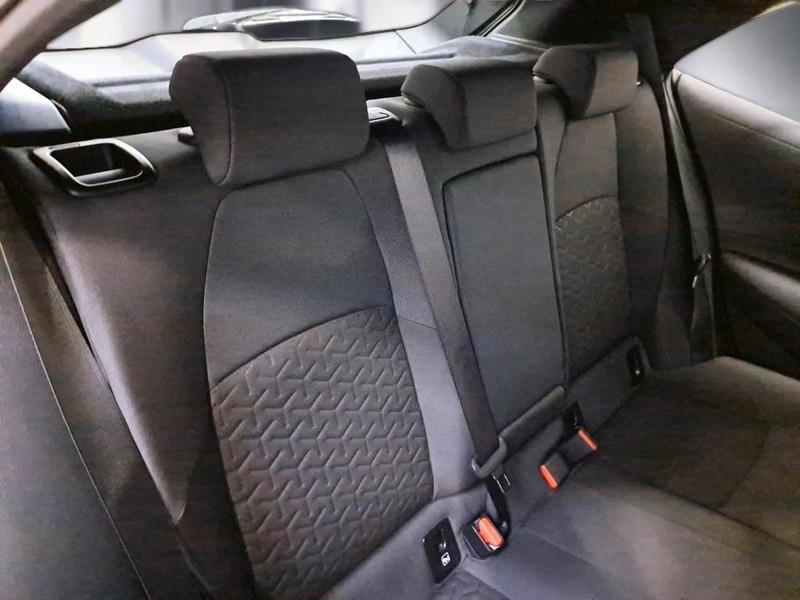 TOYOTA COROLLA 1.8 HYBRID BUSINESS 5 PORTE BERLINA