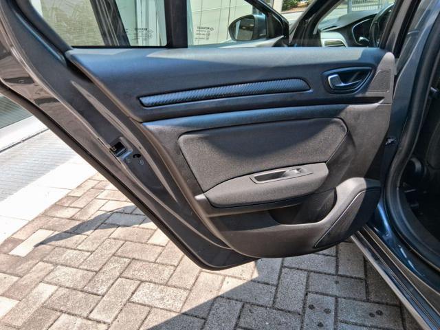 RENAULT Megane Mégane Sporter Blue dCi 115 CV EDC 6R Business