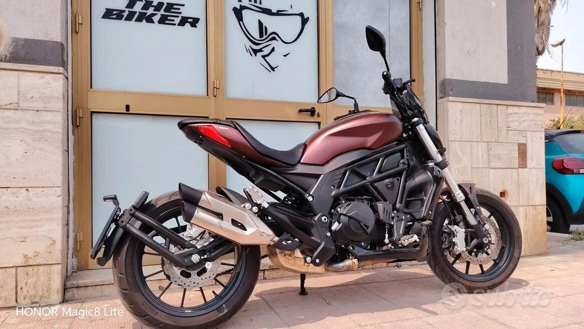 Benelli 502 C 4.000 km 35 kw