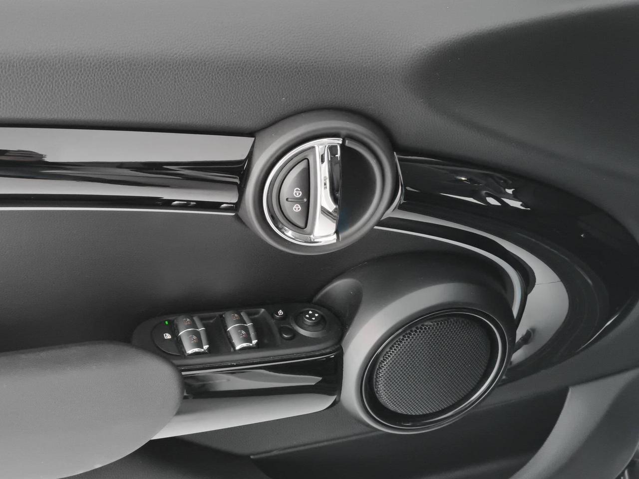 MINI Mini Cooper Camden 5 Porte