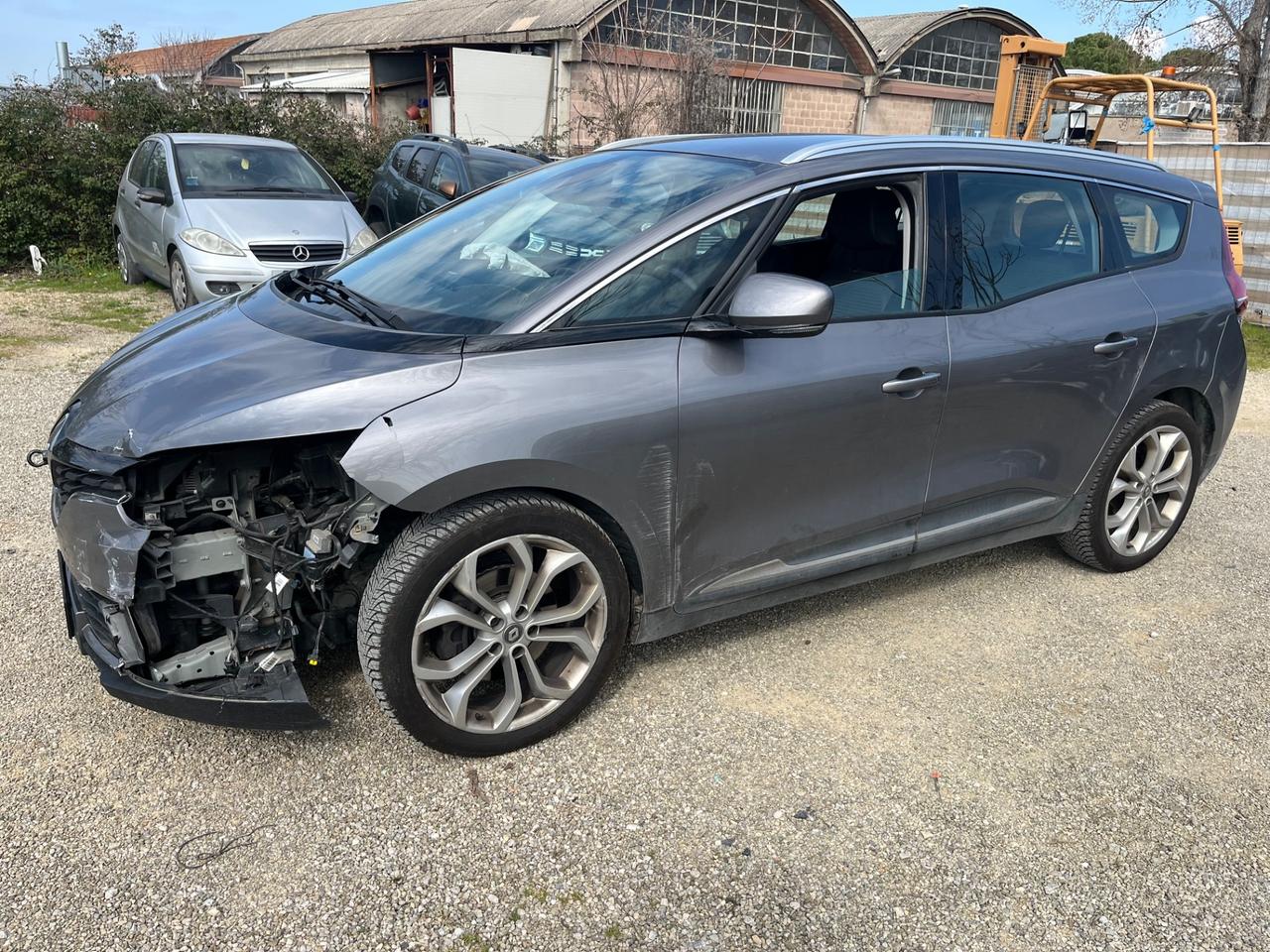 Renault Grand Scenic dCi 8V 110 CV EDC Energy Intens