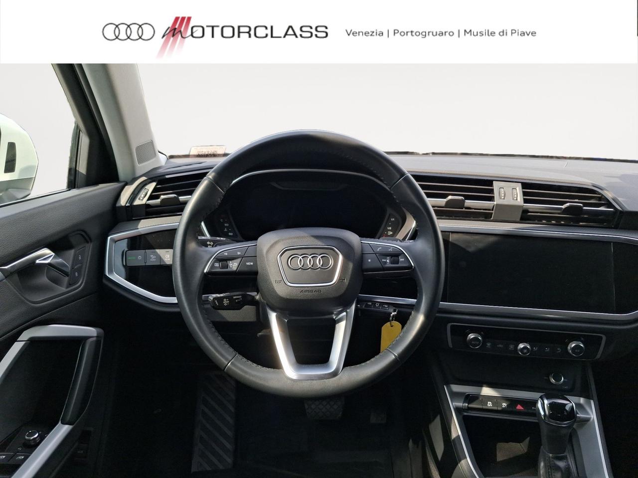 Audi Q3 35 2.0 tdi business s tronic