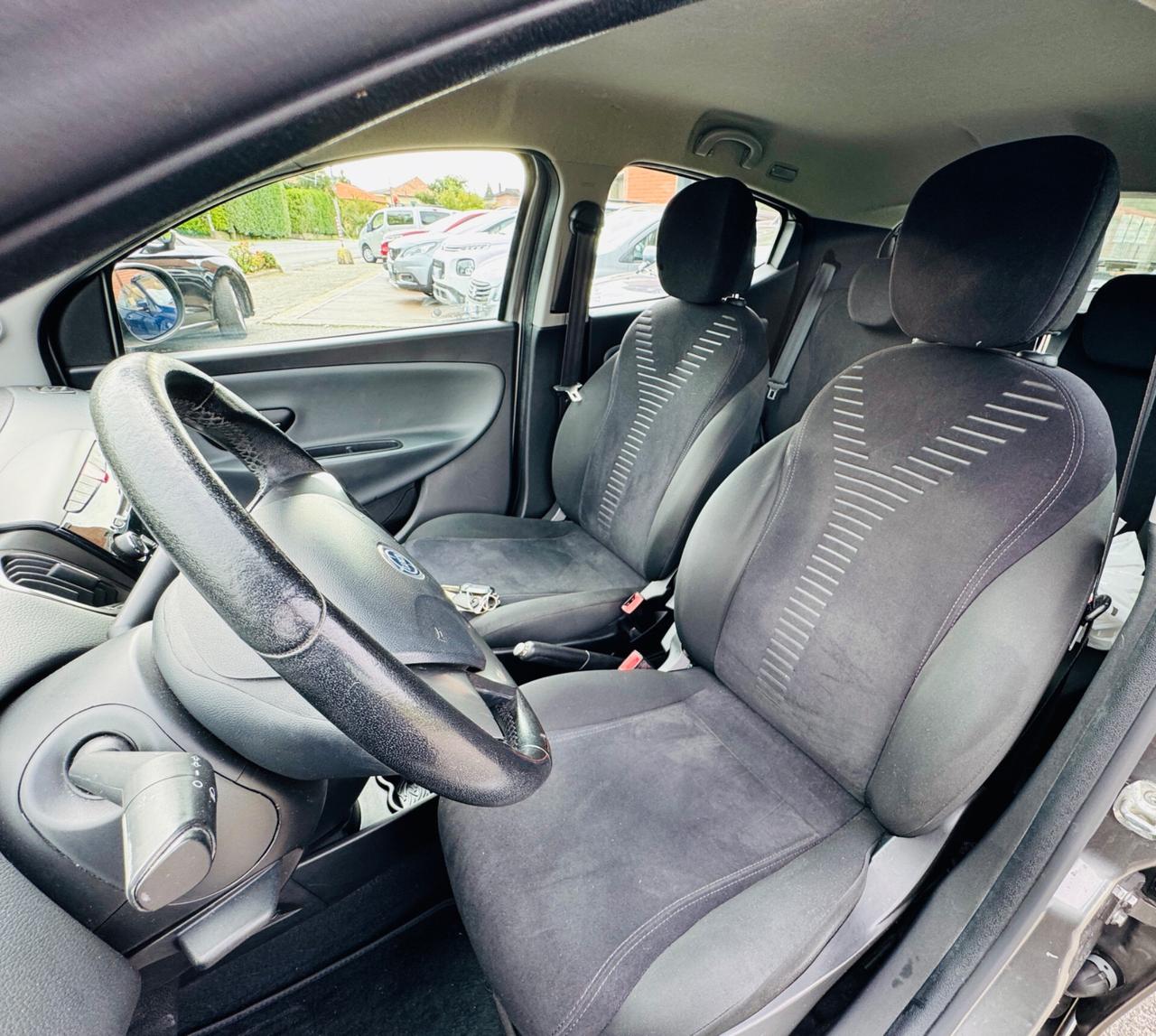 Lancia Ypsilon 1.2 69 CV 5 porte S&S Platinum!!!!!!!!!