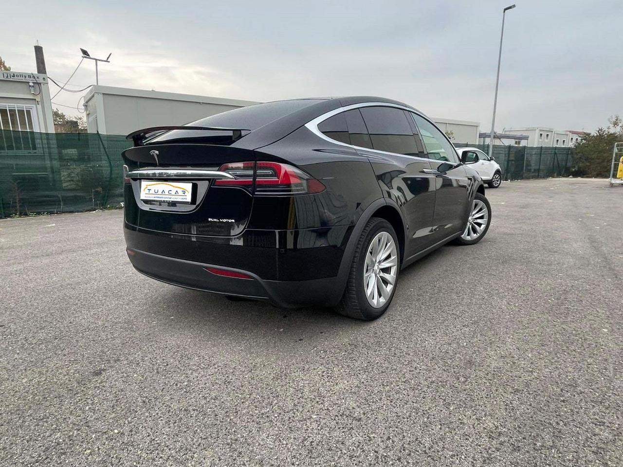 Tesla Model X Long Range 100 D