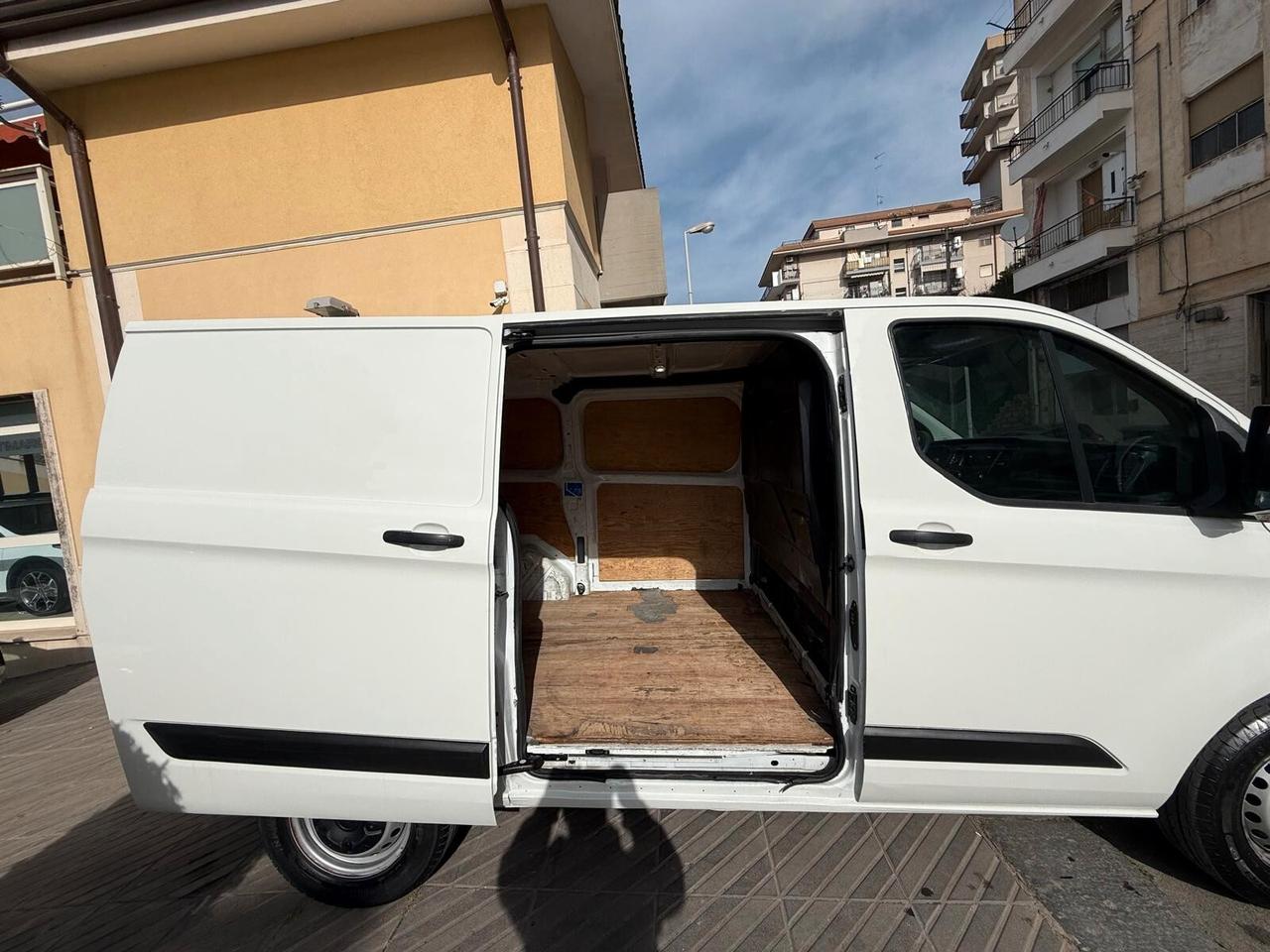 Ford Transit Custom 280 2.0 TDCi 130 PC Furgone Titanium