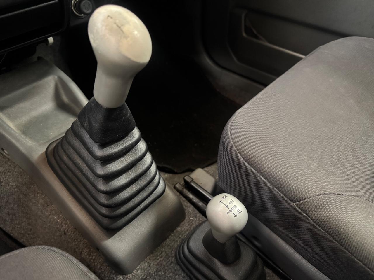 Suzuki Jimny 1.3i 16V cat 4WD JLX