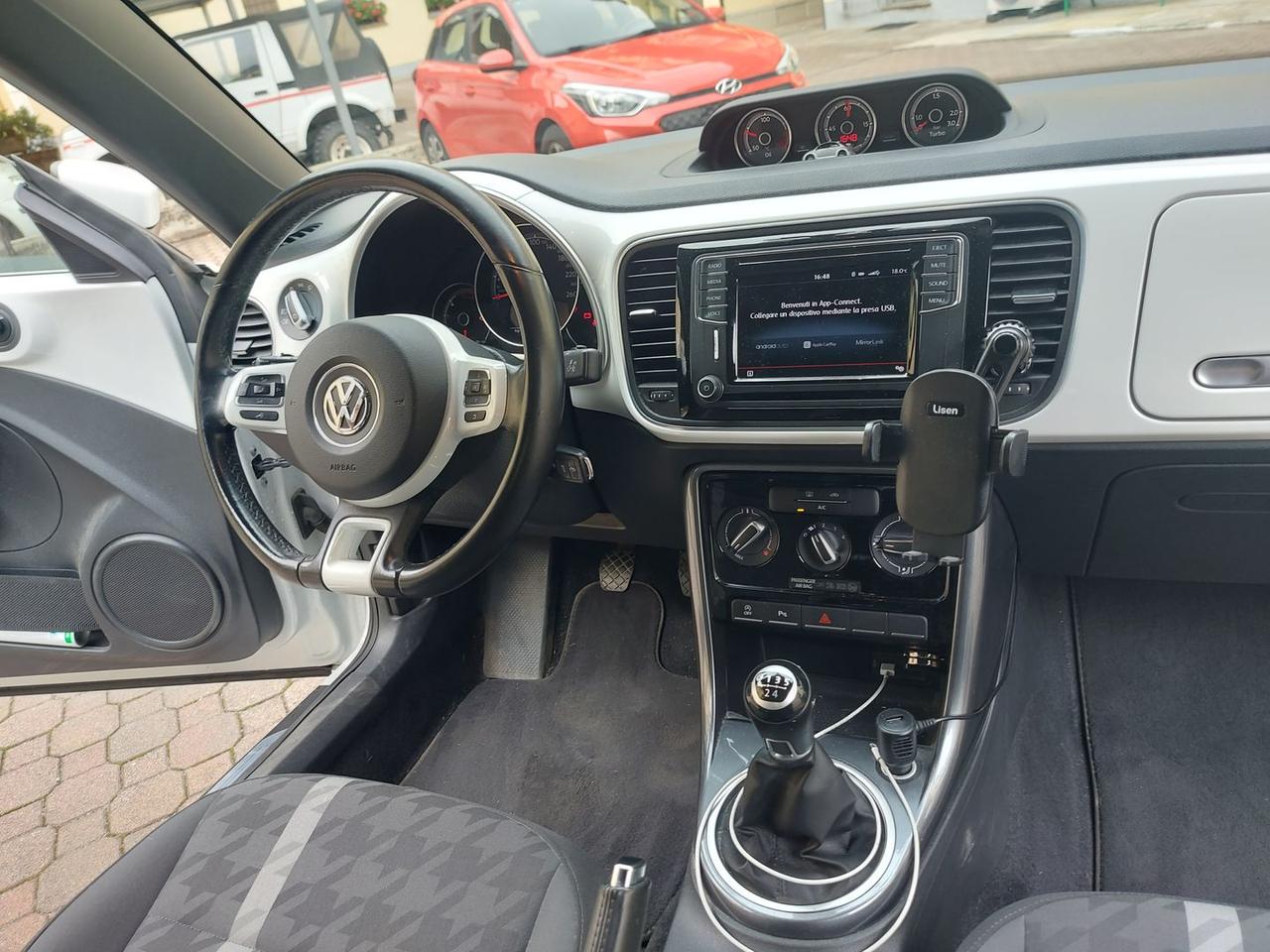 Volkswagen Maggiolino 2.0 TDI 110 cv ok neopatentati