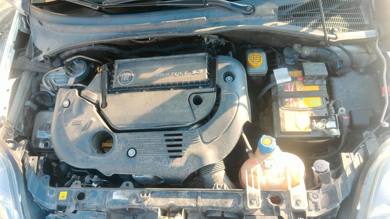 Fiat Punto 1.3 MJT II 75 CV 5 porte Lounge