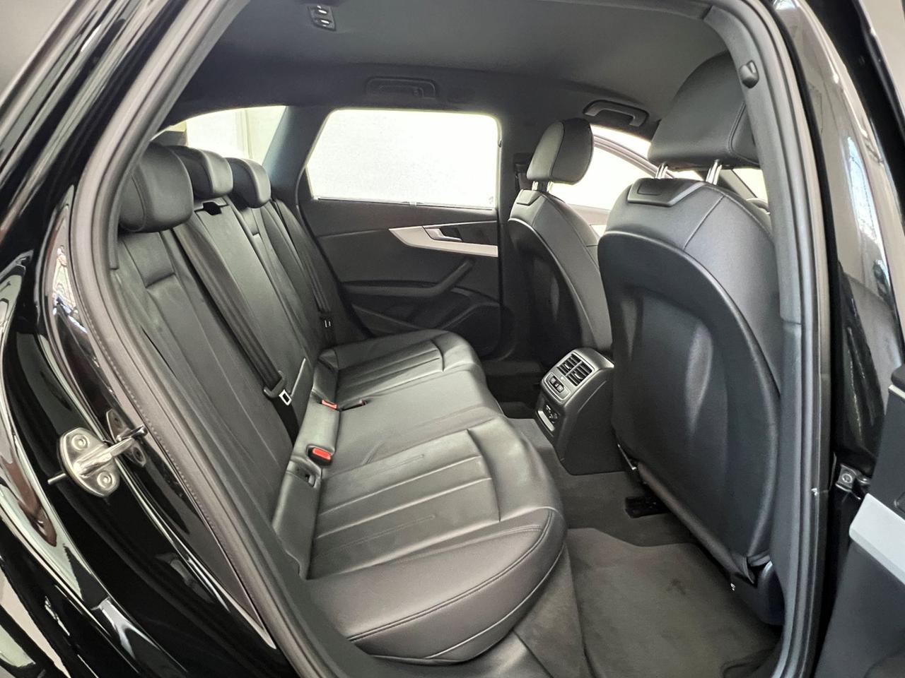 AUDI A4 V 2019 Avant A4 Avant 40 2.0 tdi mhev Business Advanced quattro 204cv s-tronic