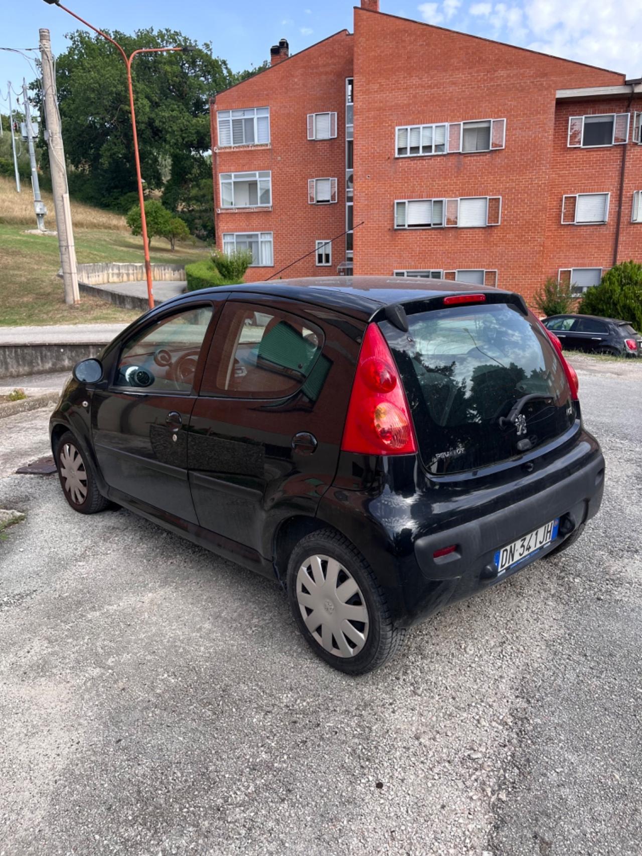 Peugeot 107 1.0 68 CV AUTOMATICA PERFETTA