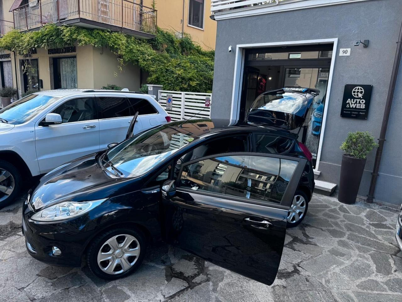 FORD FIESTA 1.4 TDCi 68cv 3p TITANIUM NEOPATENTATI