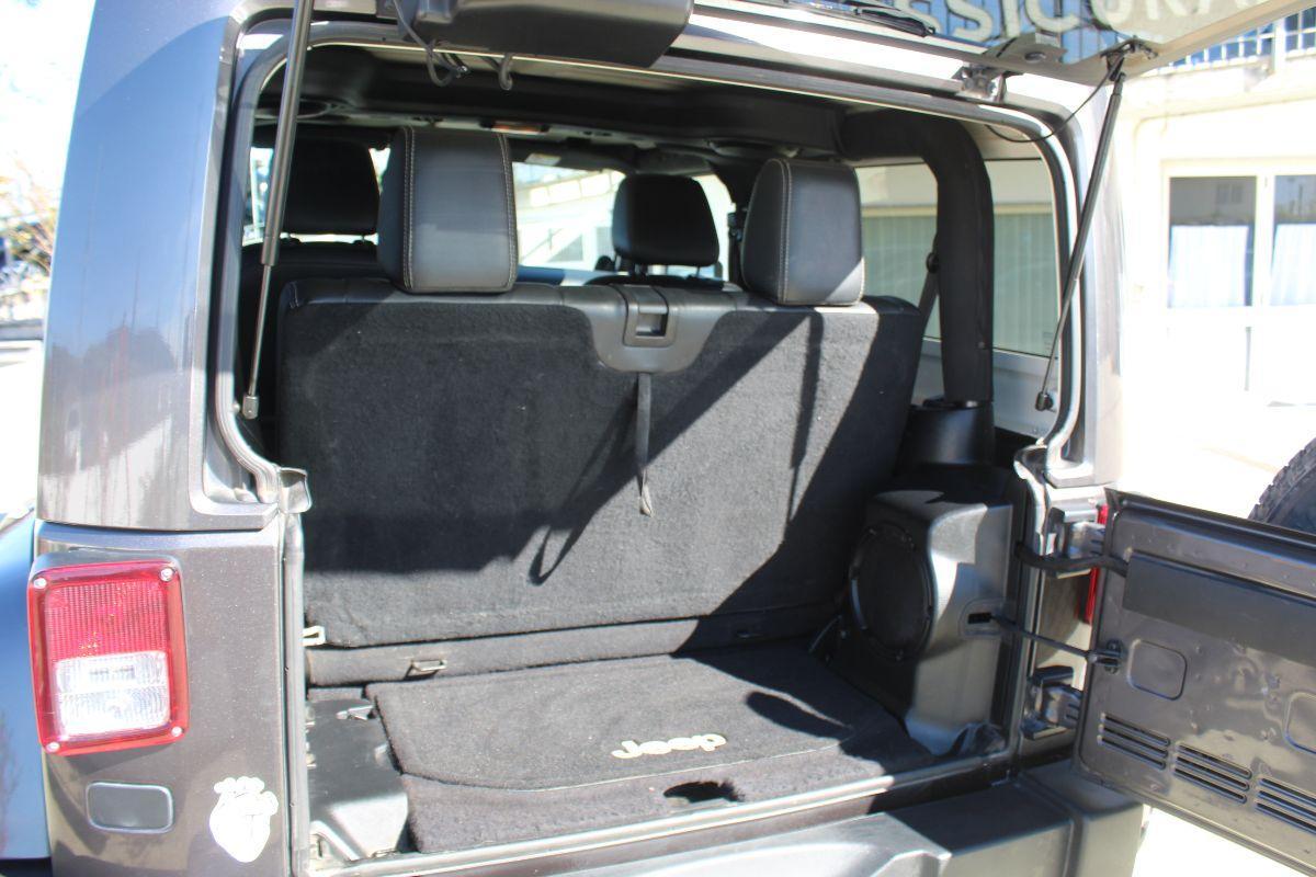 JEEP - Wrangler - 2.8 CRD DPF Sahara Auto