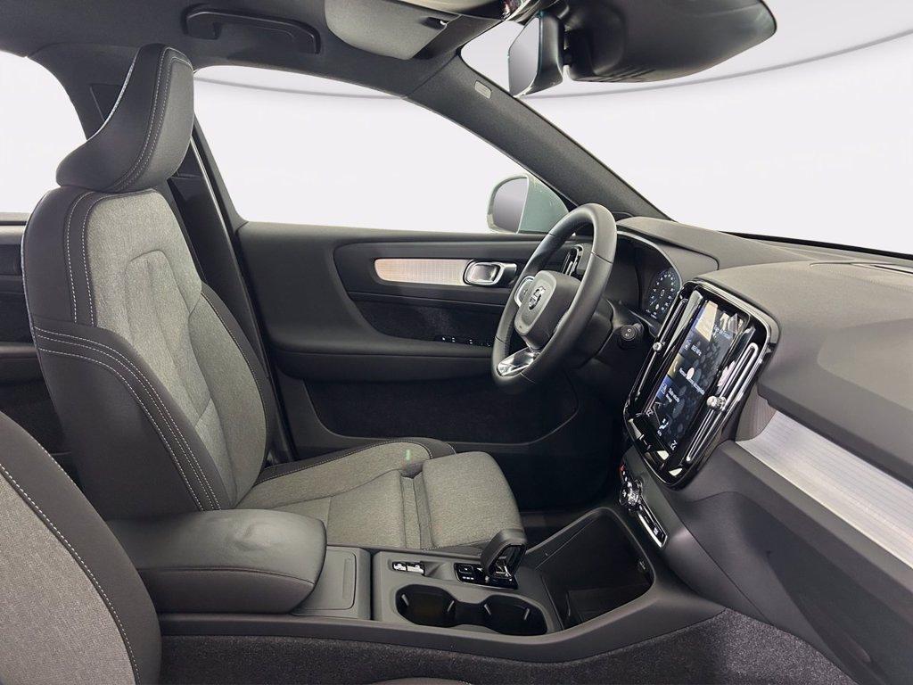 VOLVO Xc40 1.5 t2 essential auto del 2024